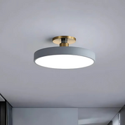 Skandynawska lampa sufitowa LED ze złotym wykończeniem