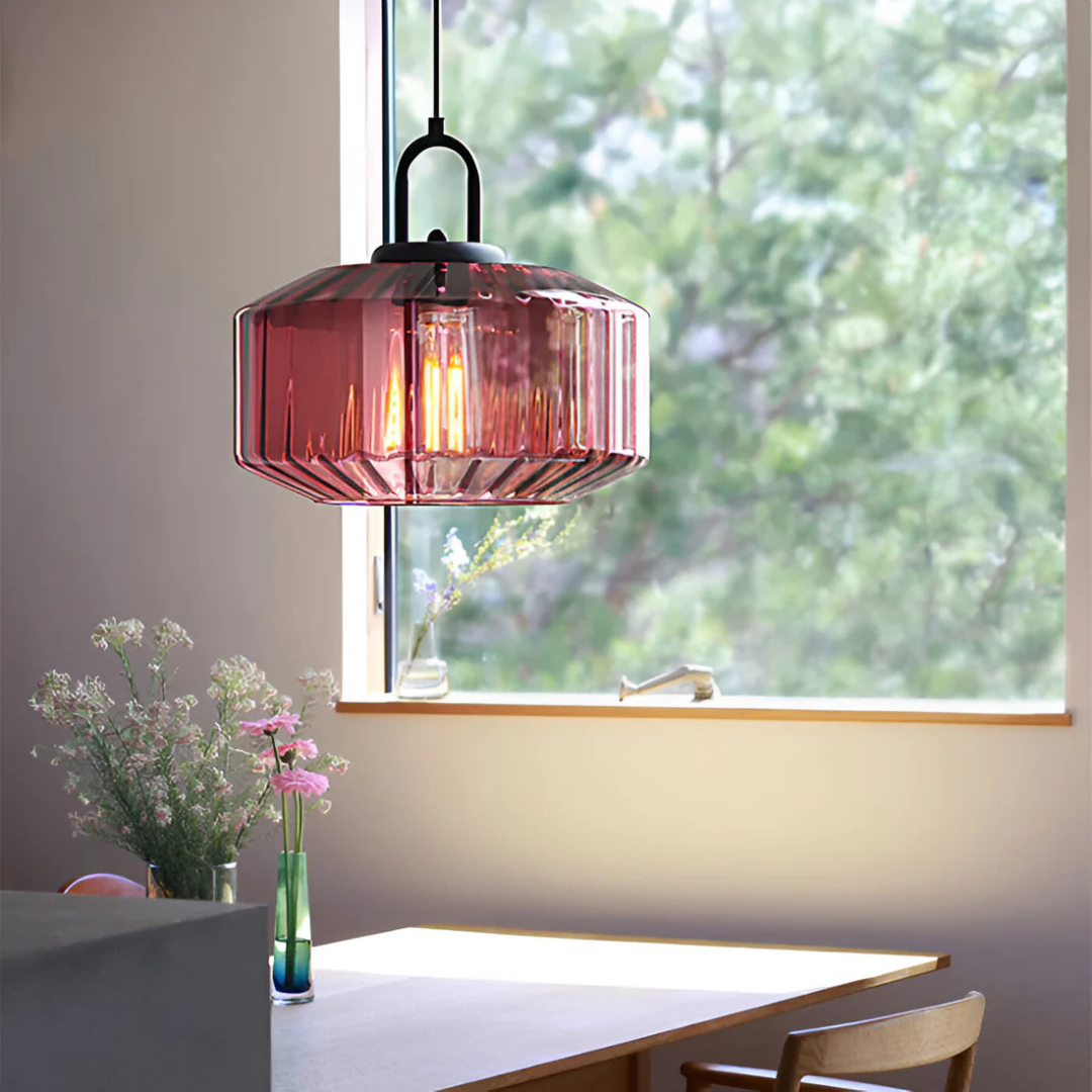Kolorowa lampa wisząca w stylu retro