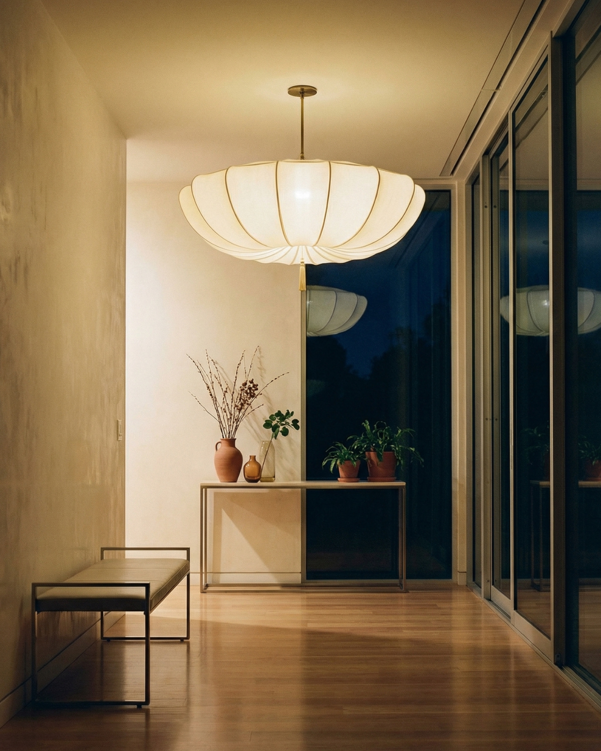 Lampa Sufitowa w Kształcie Odwróconego Parasola