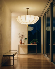 Lampa Sufitowa w Kształcie Odwróconego Parasola
