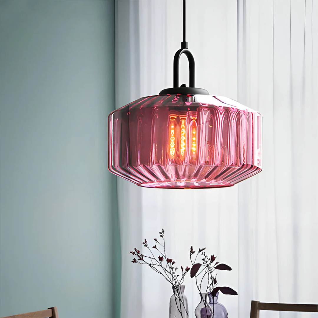Kolorowa lampa wisząca w stylu retro