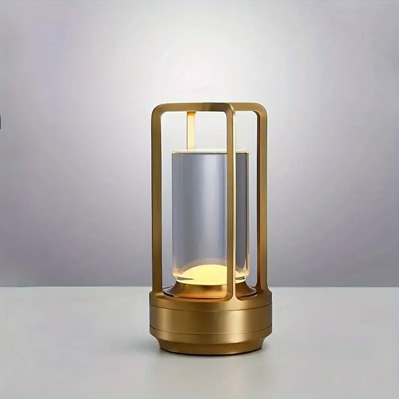 Cylindryczna_Lampka_Stolowa_LED_z_Ladowaniem_USB_Z_oty.jpg
