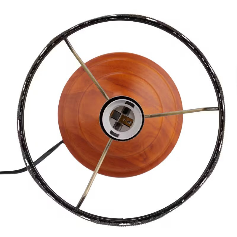 Lampa_Sto_owa_z_Drewnian__Podstaw__i_Szklan__Kopu_2.jpg