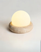 Lampa Stołowa z Kulistą Kamienną Podstawą
