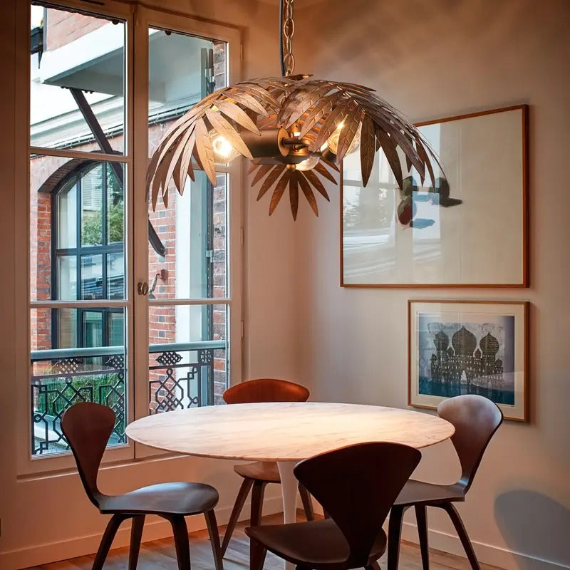 Sufitowa_Lampa_Wisz_ca_z_Li_mi_Palmy1.jpg