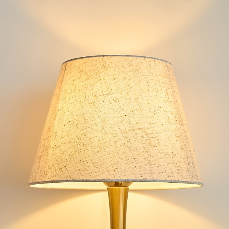 Lampa stołowa zasilana USB