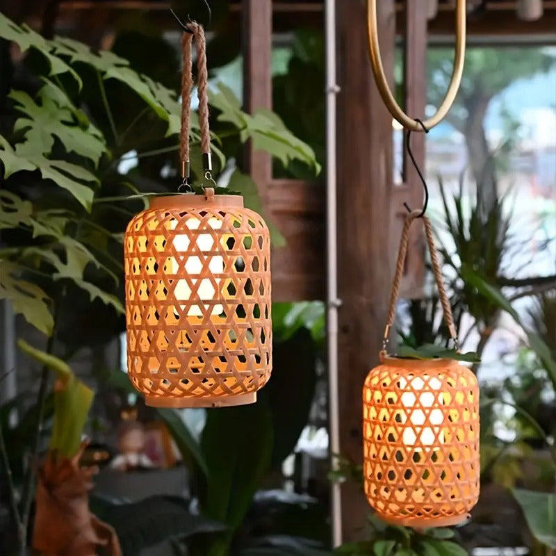 Zestaw dwóch wiszących lampionów zasilanych energią słoneczną